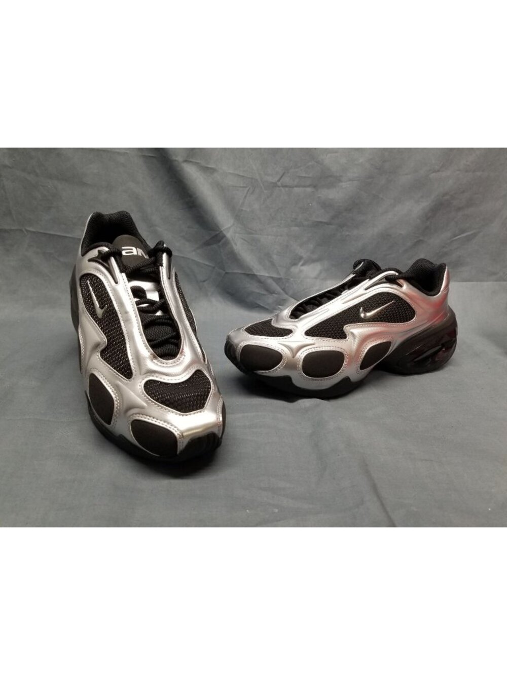 Women's Nike Air Max Muse Black Metallic Silver Sneakers Mesh Size 9 NEW IN BOX!